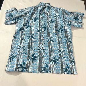 Tropical Blue and Gray Men's Casual Button Down Shirt PTP 25”